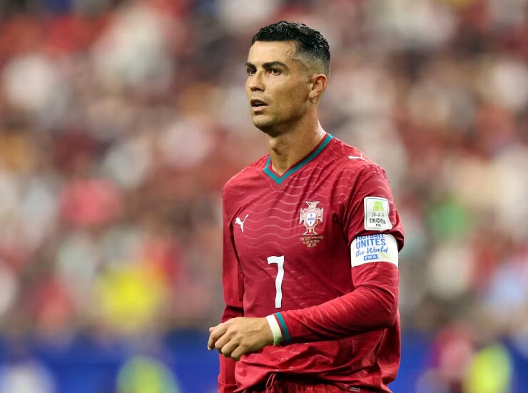 ĐT Bồ Đào Nha tổn thất nặng nề nếu chia tay Ronaldo