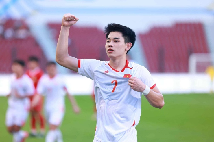Vị trí sở trường của Nguyễn Đình Bắc là tiền vệ cánh nhưng anh hoàn toàn có thể thi đấu trong vai trò tiền đạo cắm hoặc tiền vệ tấn công. Ảnh: FBNV.