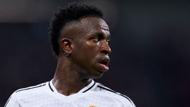 Real Madrid đang nhất định từ chối đáp ứng mức lương 30 triệu euro/năm mà Vinicius đòi hỏi