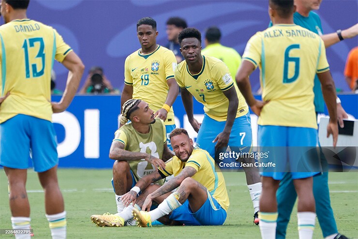 Neymar chính thức khép lại sự nghiệp thi đấu quốc tế sau 16 năm cống hiến cho đội tuyển Brazil