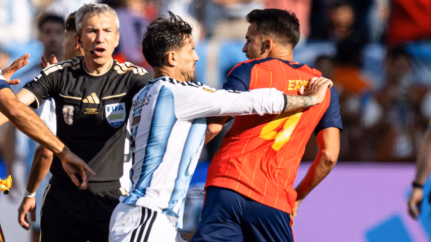 FIFA mở cuộc điều tra liên quan đến Liên đoàn bóng đá và đội tuyển Argentina - 1