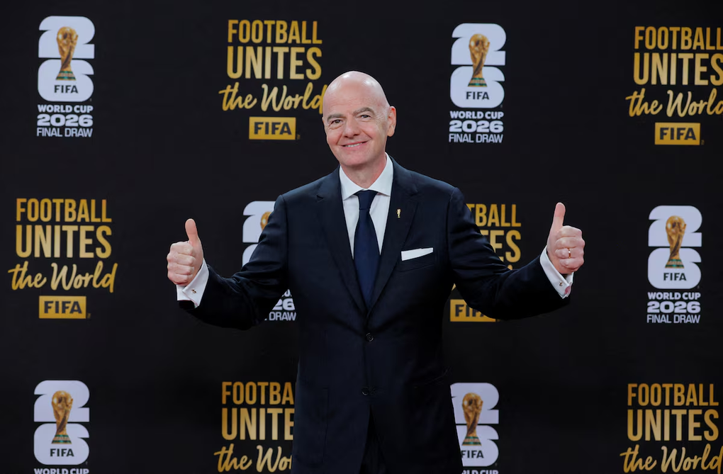 Chủ tịch FIFA Gianni Infantino trước lễ bốc thăm World Cup 2026 ở Trung tâm John F. Kennedy, Washinton D.C., Mỹ ngày 5/12/2026. Ảnh: Reuters