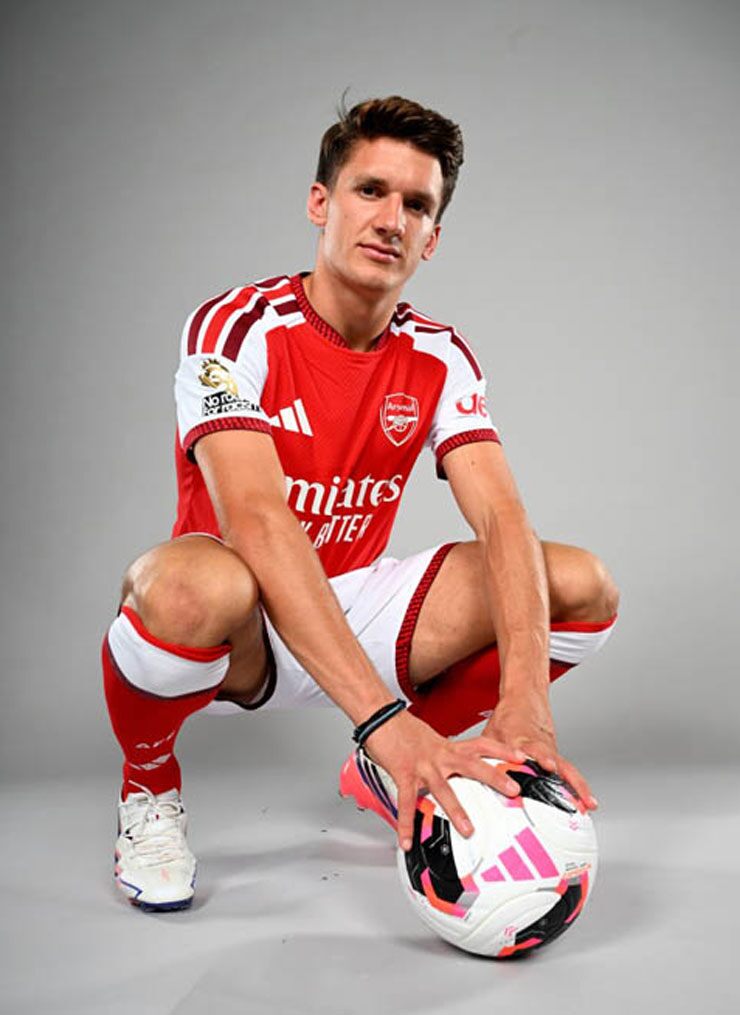 Đội bóng duy nhất đủ sức đe dọa ngôi vương Premier League của Arsenal - 1
