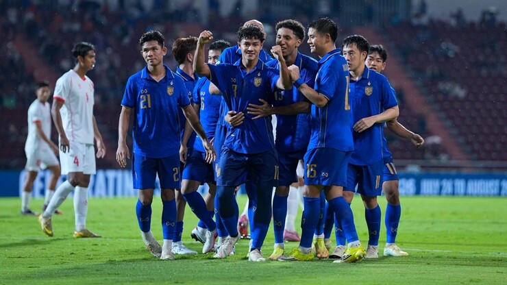 Thái Lan&nbsp;giành quyền vào bán kết AFF Cup&nbsp;lần thứ 14 trong lịch sử, kỷ lục của giải đấu