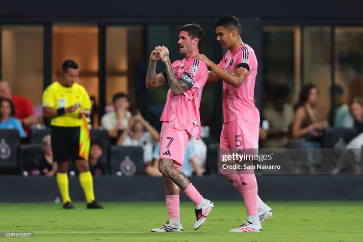 Inter Miami thua ngược trong ngày thiếu vắng Messi