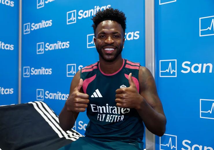 Vinicius Jr quyết định ở lại Real Madrid thay vì gia nhập Arsenal.