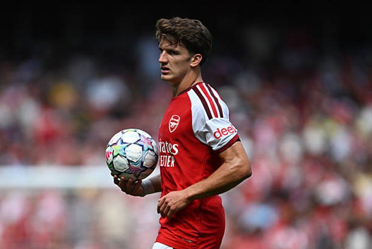 Tzolis đã góp 4 bàn thắng cho Arsenal từ đầu loạt trận giao hữu