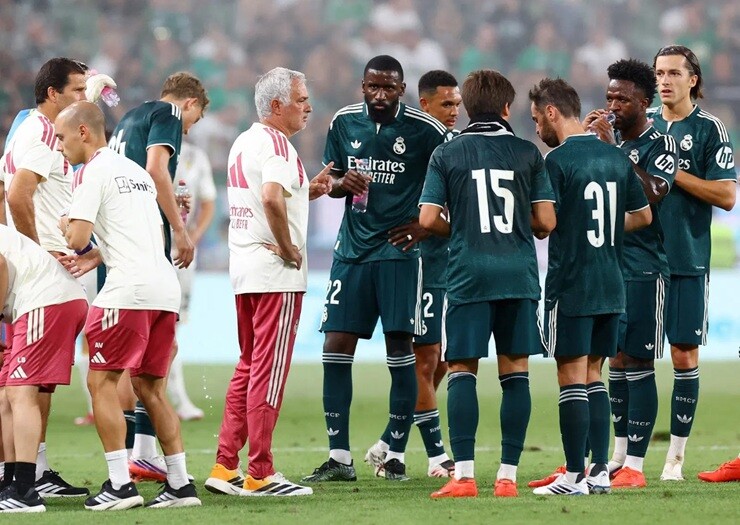Mourinho đang có trong tay tập thể cầu thủ mới tại Real Madrid