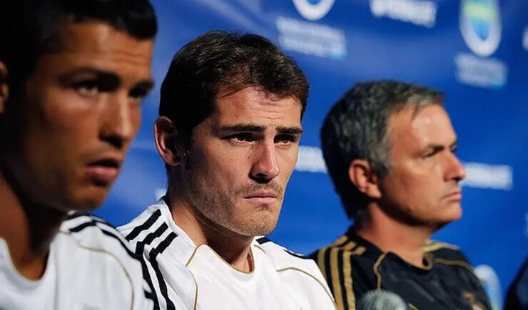 Casillas và Mourinho không có cùng quan điểm