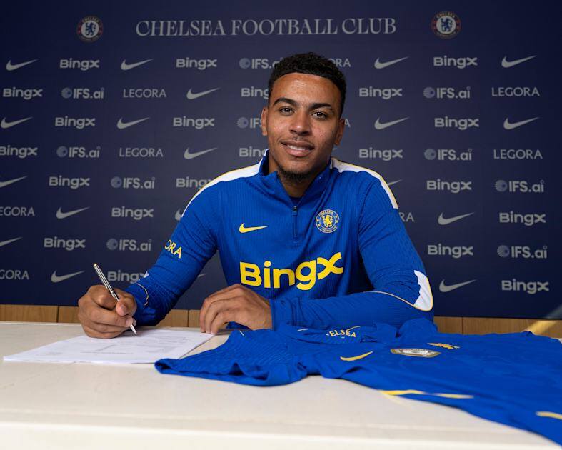 Morgan Rogers, tân binh của Chelsea