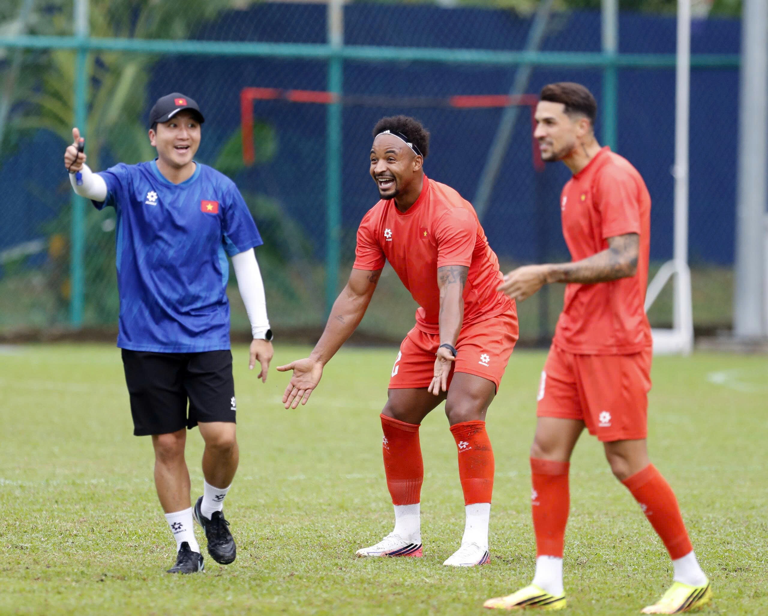 Dự kiến, ĐT Việt Nam có một buổi tập làm quen sân vận động Kuala Lumpur vào chiều ngày 15/8.