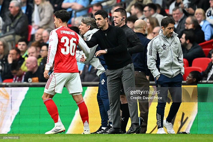 Arteta đang cùng Arsenal chuẩn bị cho trận Siêu cúp Anh gặp Man City