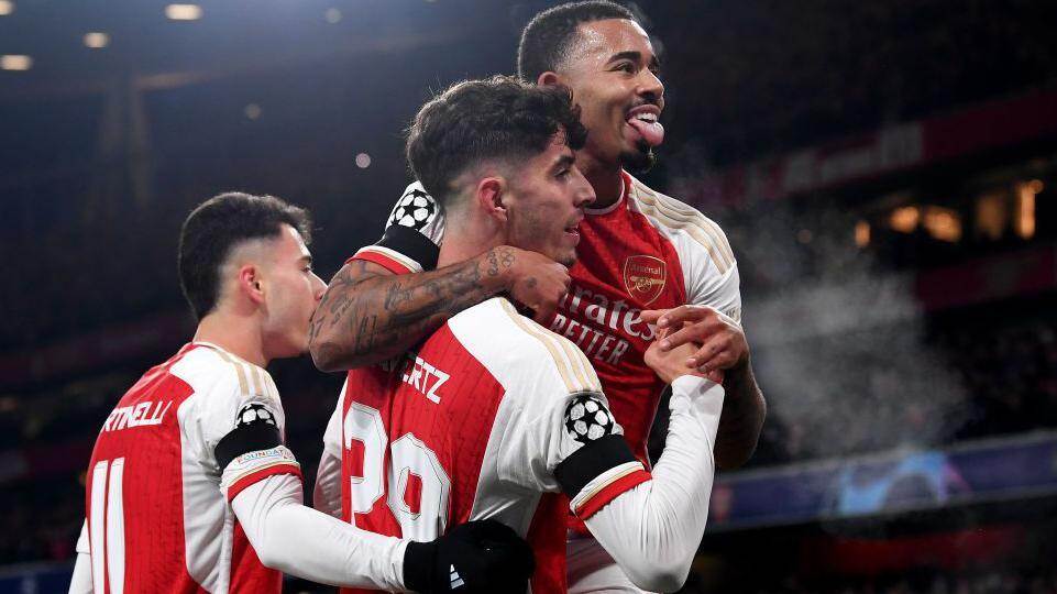Arsenal sẽ bảo vệ chức vô địch Premier League với hàng công thuộc top 2 Premier League