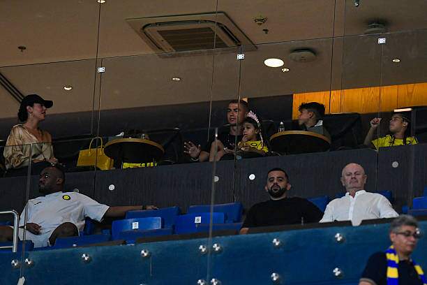 Ronaldo đưa cả gia đình tới xem trận mở màn mùa giải của Al Nassr, không lâu sau khi anh làm đám cưới