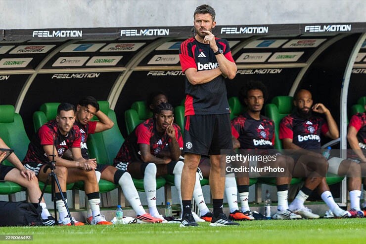 Carrick còn nhiều việc phải làm với MU