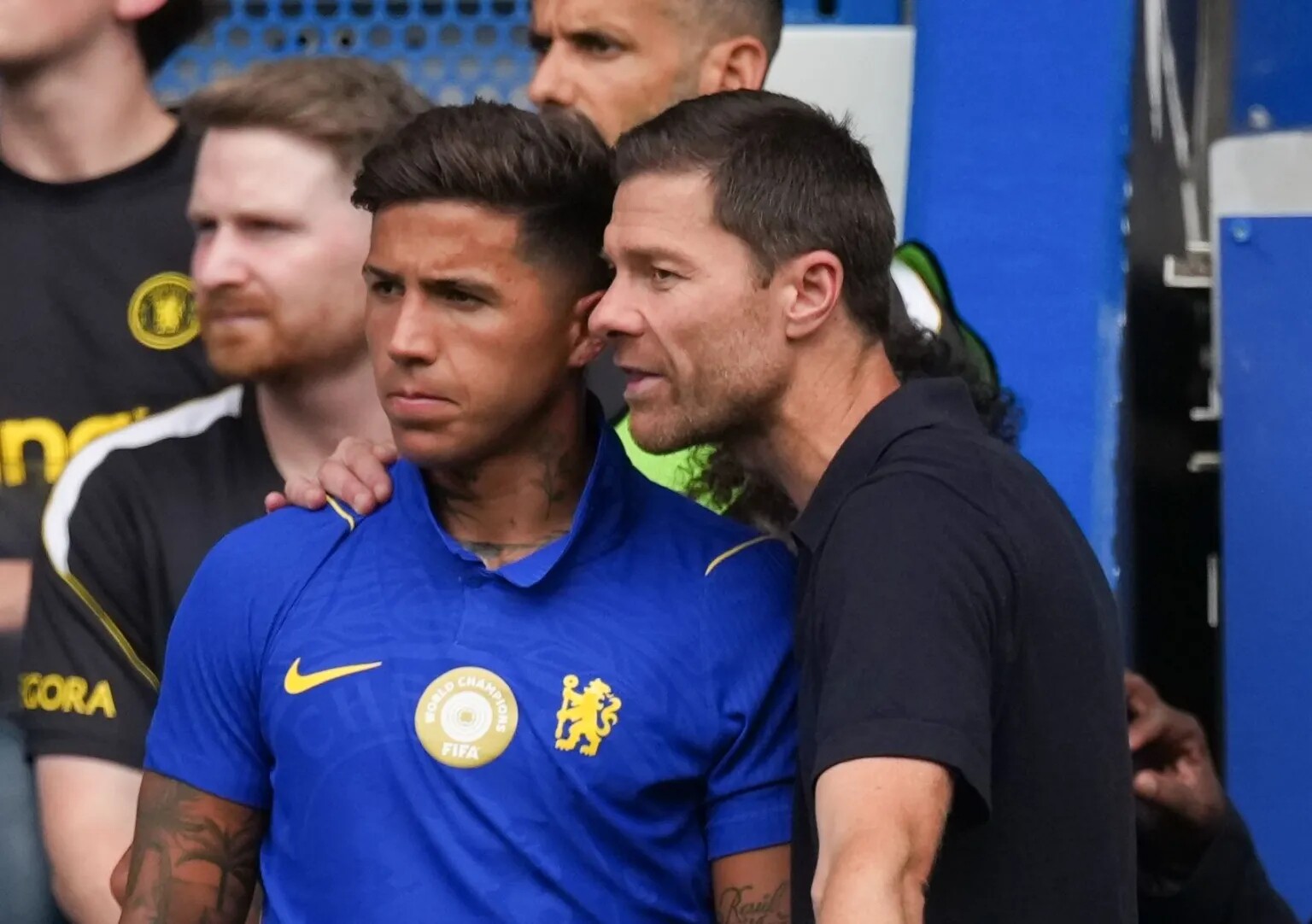 HLV Xabi Alonso rất ưng ý với Enzo