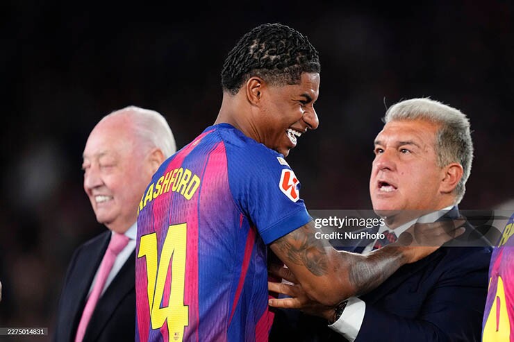 Chủ tịch Laporta hoàn toàn có thể đưa Rashford trở lại Barca gây sốc