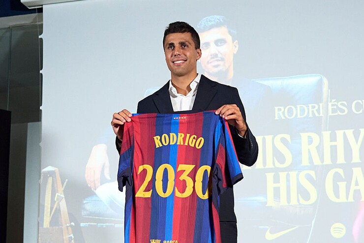 Rodri chính thức gia nhập&nbsp;Barcelona