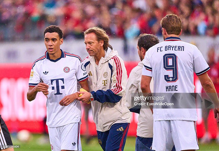 Sao tuyển Đức Musiala lại đổ gục xuống sân, Bayern Munich âu lo trước mùa giải mới - 4
