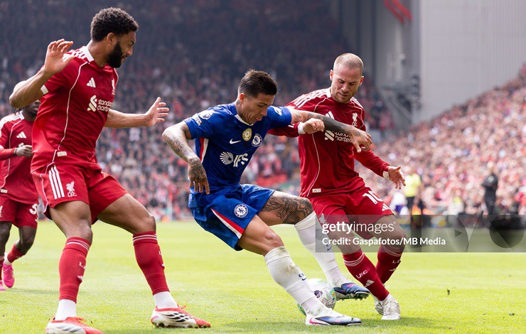 Liverpool và Chelsea cầm chân nhau