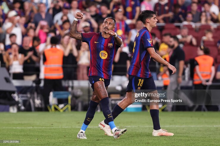 Barca thắng dễ