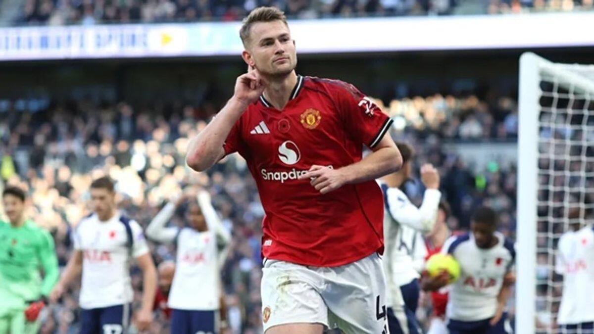 De Ligt có thể thi đấu ở trận mở màn Ngoại hạng Anh mùa này