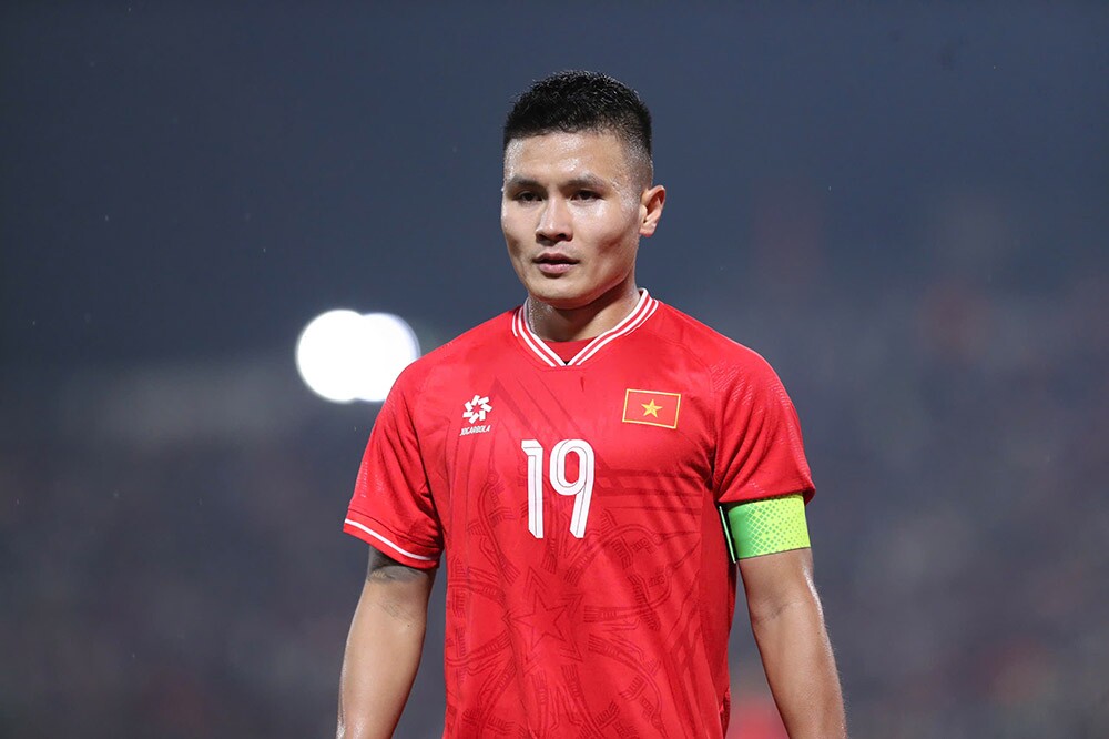 Tiền vệ Quang Hải