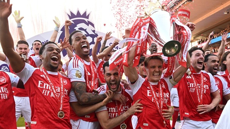Arsenal được dự đoán bảo vệ thành công chức vô địch Ngoại hạng Anh và xô đổ hàng loạt kỷ lục