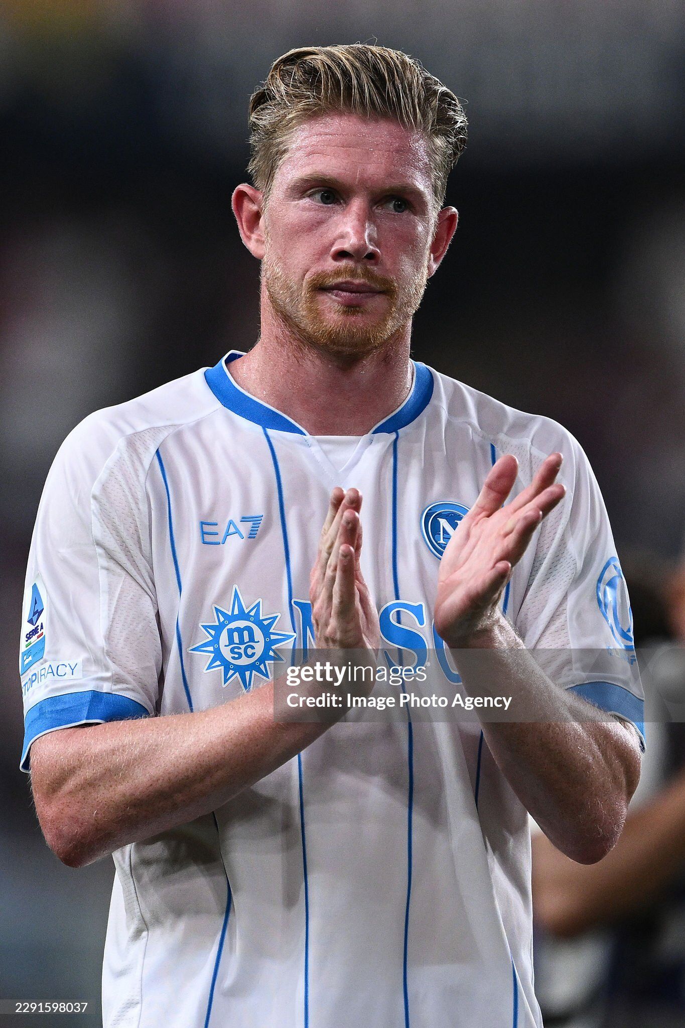De Bruyne tỏa sáng kịp thời cho Napoli