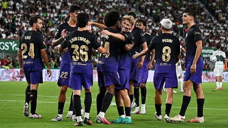 Barcelona áp đảo hoàn toàn Elche trong trận ra quân mùa giải