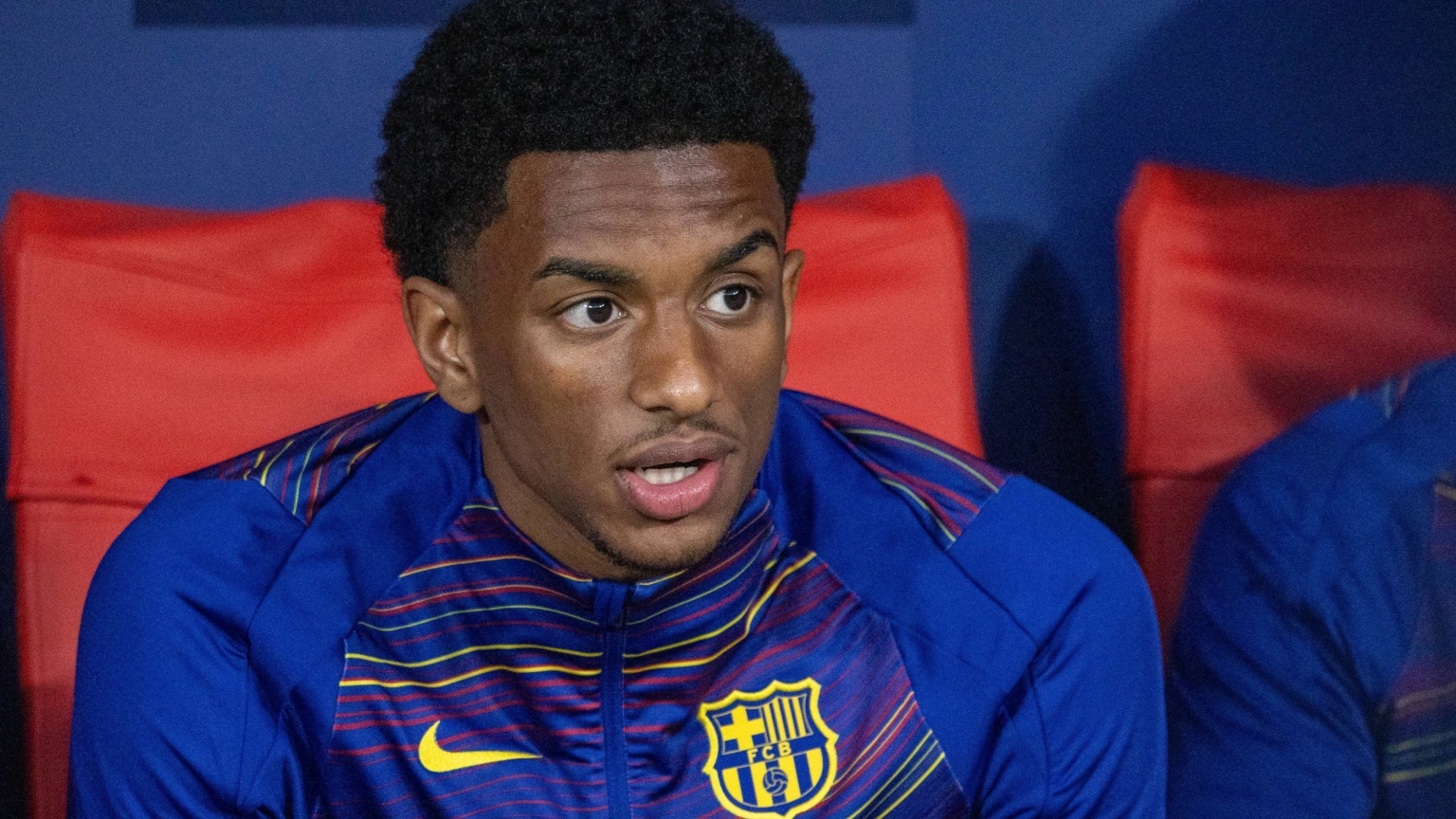 Balde có vẻ sẽ không được cho thi đấu ở Barca mùa này, khiến anh cởi mở hơn với đề nghị từ MU