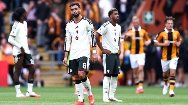 Bruno Fernandes để mất bóng tới 22 lần trước Hull City