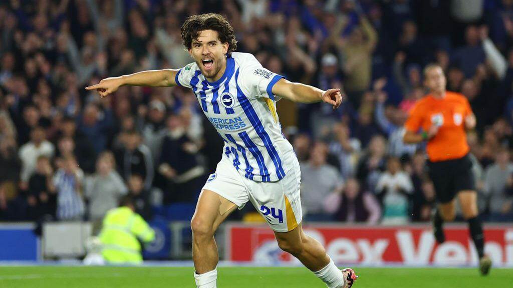 Ferdi Kadioglu tỏa sáng trong màu áo Brighton