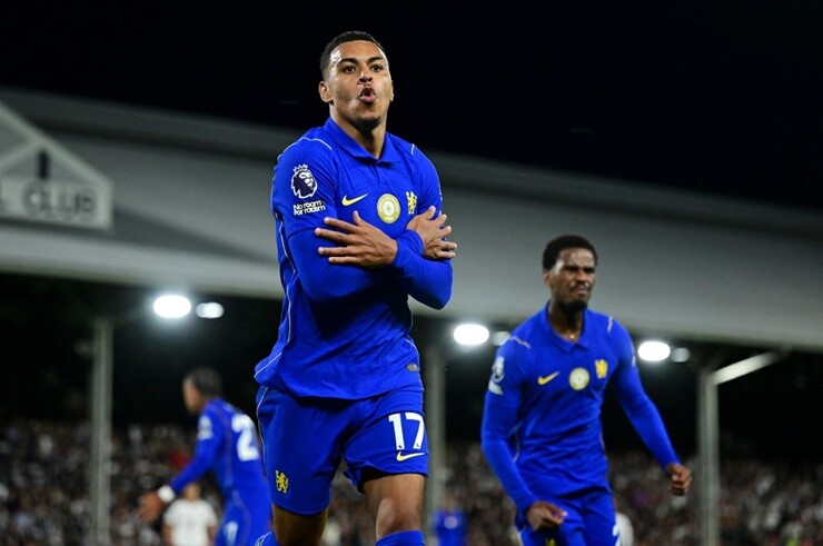 Rogers tỏa sáng ngay trong trận ra mắt chính thức cho Chelsea