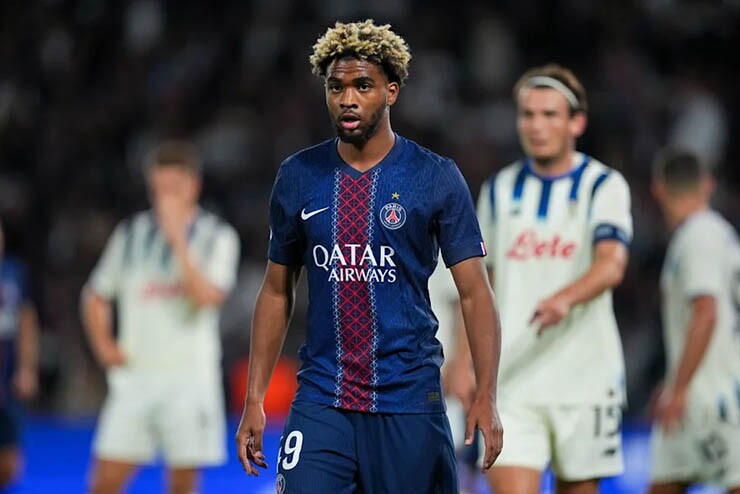 Liverpool có thể mua thêm 1 cầu thủ PSG khác là Mbaye