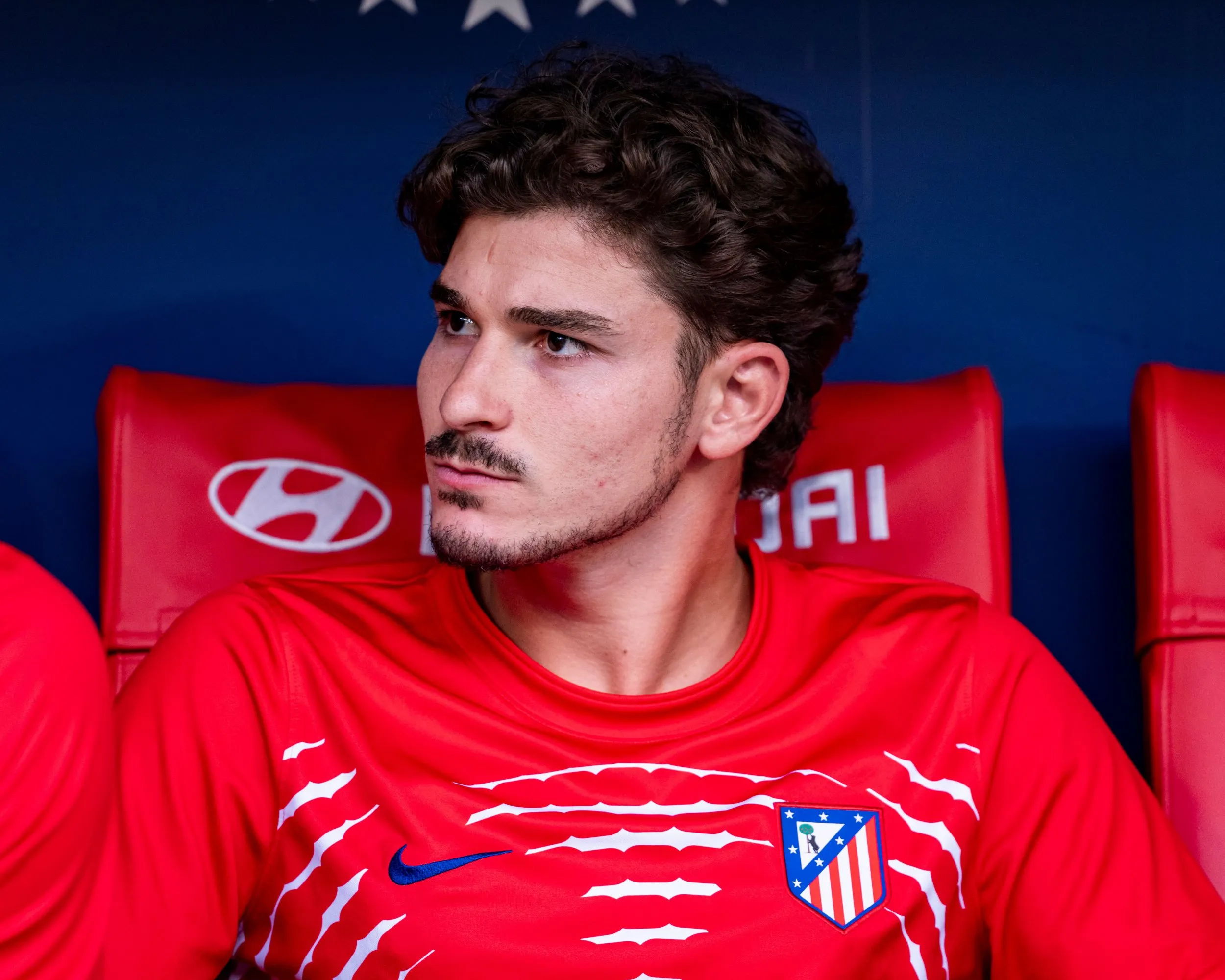 Alvarez chỉ muốn đến Barca