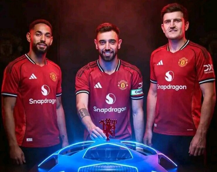 MU đối diện 8 thách thức ở vòng bảng&nbsp;Champions League