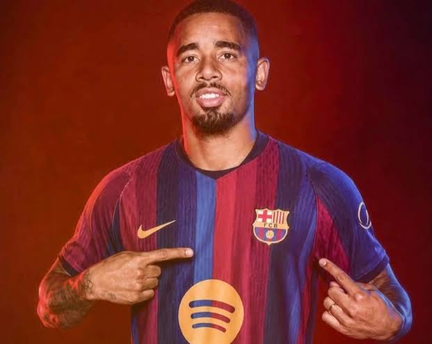 Jesus sắp gia nhập Barcelona