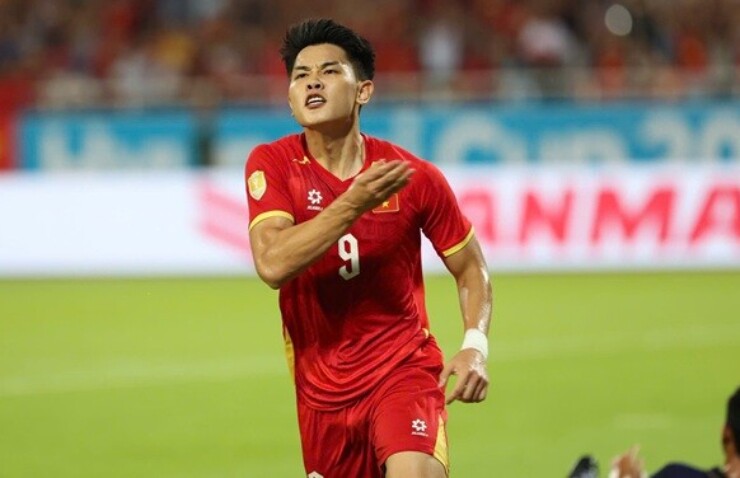 3 kịch bản Đình Bắc "xuất ngoại" sau AFF Cup: Nên tới J-League hay châu Âu? - 1