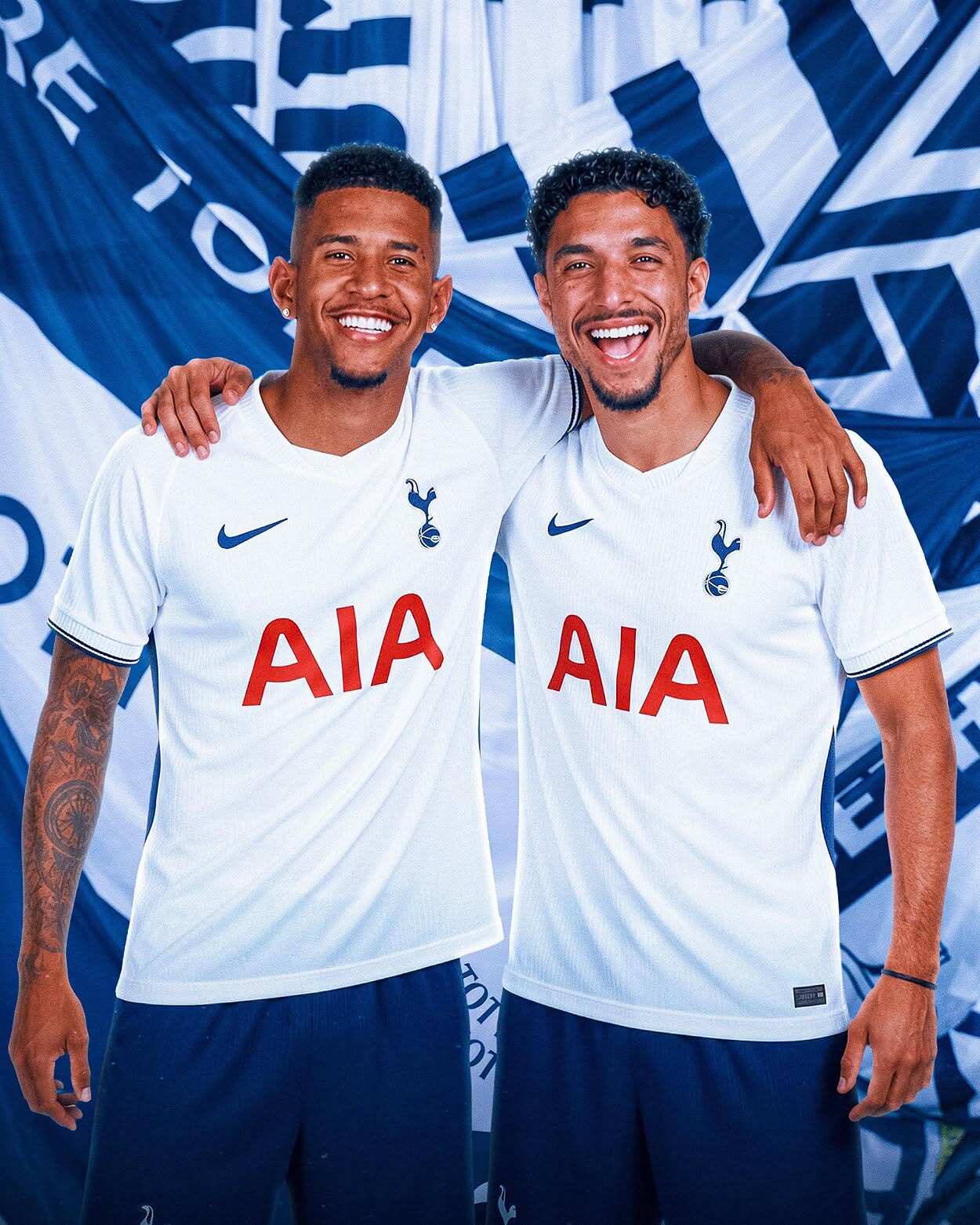 Tottenham mua bộ đôi Savinho và Marmoush của Man City