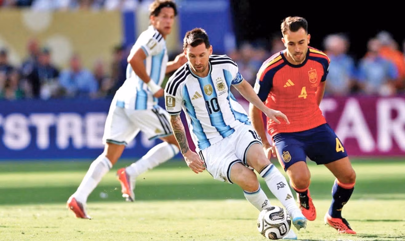 Việc được đọ sức với những đội bóng hàng đầu thế giới như Tây Ban Nha hay Argentina luôn là giấc mơ và mục tiêu của bóng đá Việt Nam