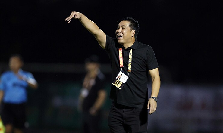 HLV Nguyễn Việt Thắng chia sẻ về Công Phượng sau trận mở màn V-League 2026/27.