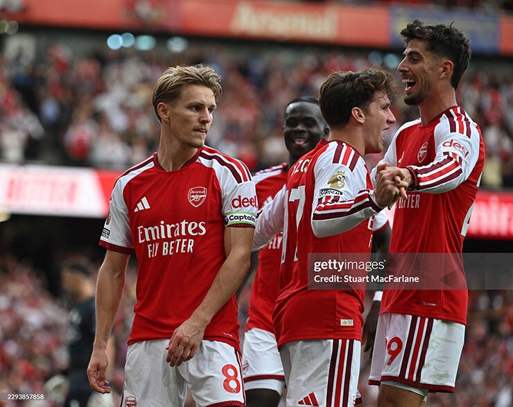 Arsenal vừa đánh bại Chelsea bằng sức mạnh tập thể