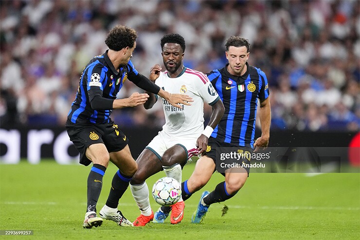 Vinicius được Real Madrid tăng đáng kể mức đãi ngộ sau khi gia hạn hợp đồng