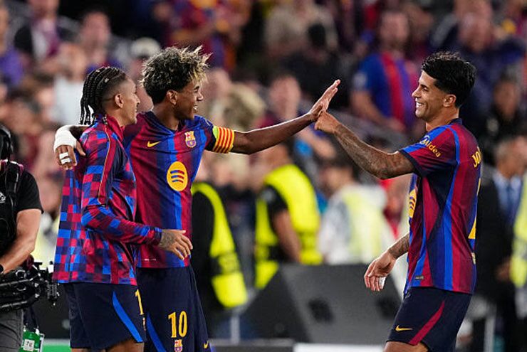 Barca trận nào cũng đủ sức tạo ra "mưa bàn thắng"