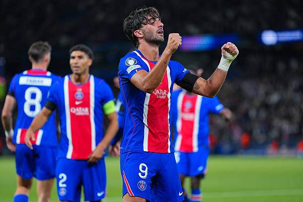 PSG ghi 13 bàn từ đầu mùa nhưng tới 6 bàn đã đến chỉ trong 1 trận thắng Slovan Bratislava vừa diễn ra
