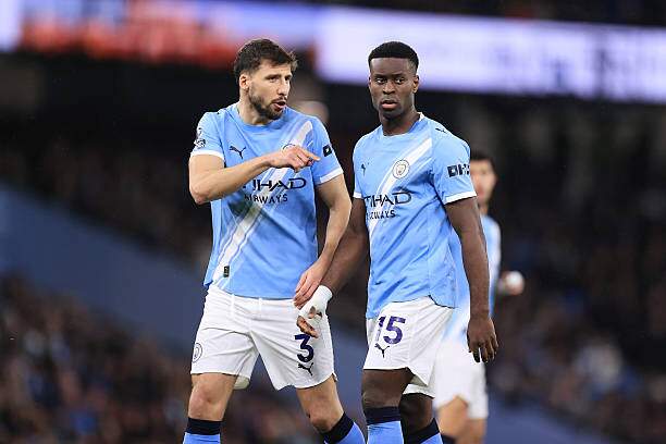 Hàng thủ Man City đã mạnh lên sau khi Guehi gia nhập