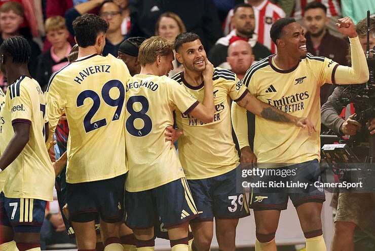 Arsenal duy trì mạch thăng hoa