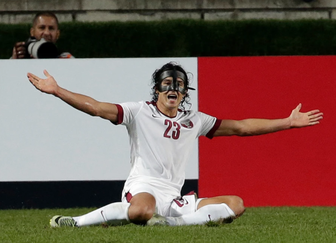 Tiền đạo Sebastian Soria mừng bàn trong trận vòng loại World Cup giữa Qatar và Hàn Quốc trên sân Suwon World Cup, thành phố Suwon, Hàn Quốc ngày 6/10/2016. Ảnh: AP