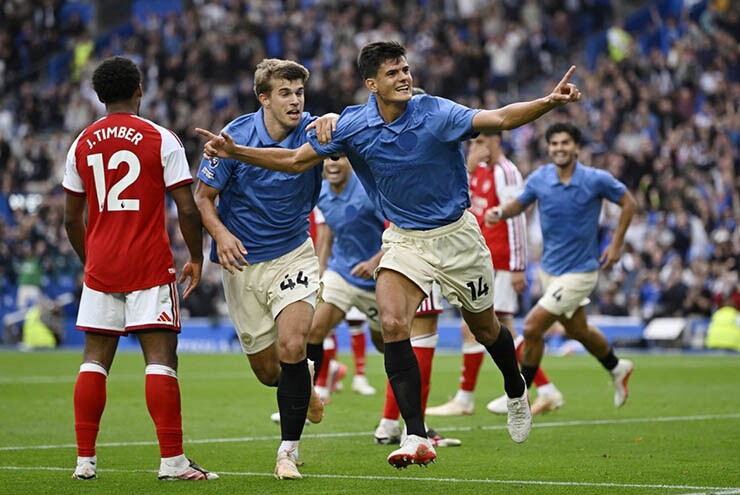 Brighton đánh bại Arsenal một cách ấn tượng